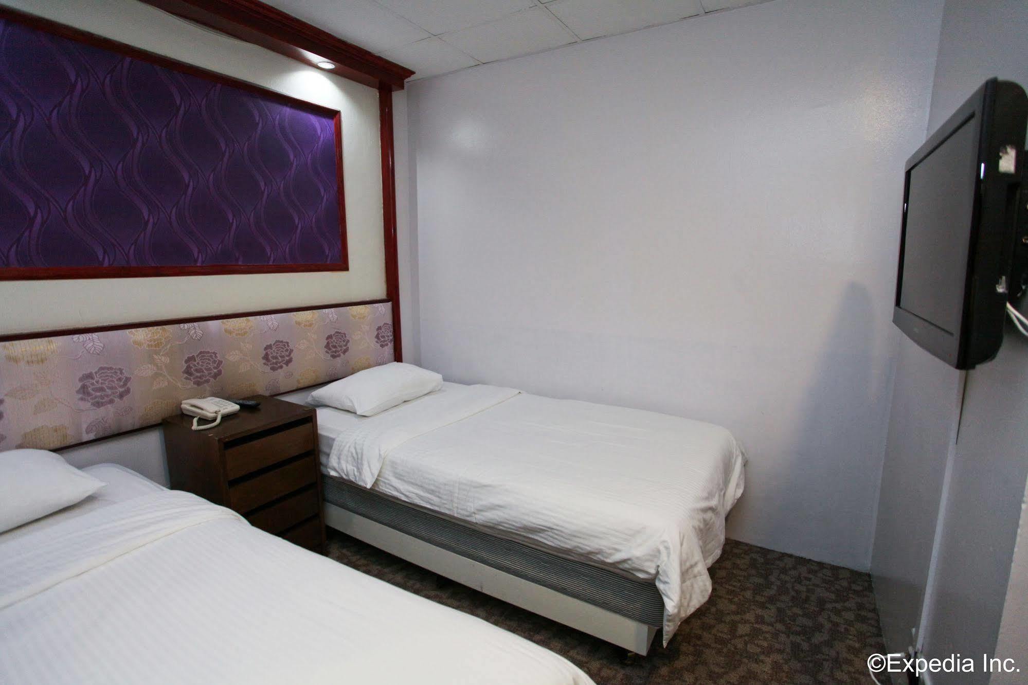 165 Khách sạn 2*