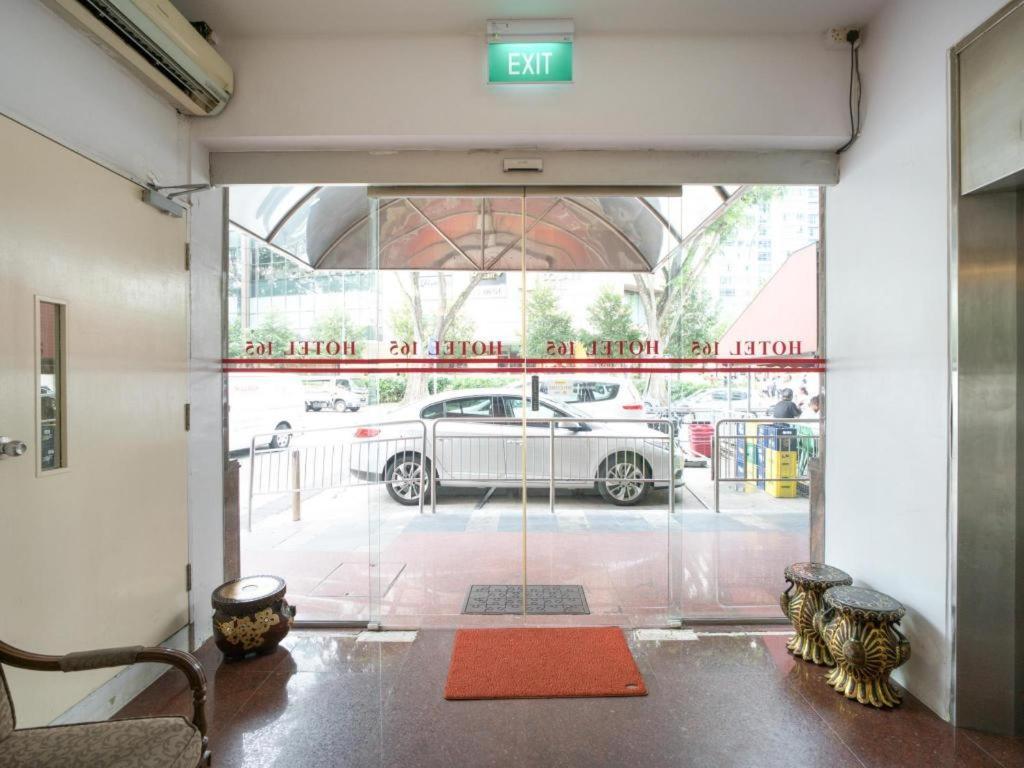Hotel 165